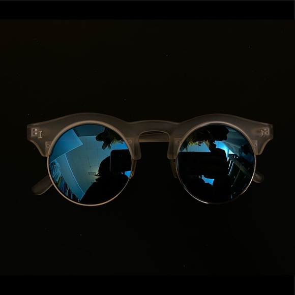 Round blue mirrored sunglasses - Picture 5 of 5